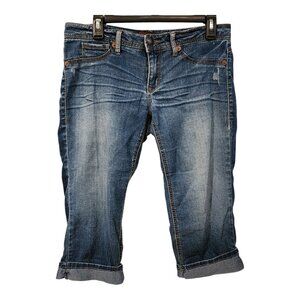 Domaine Size 9 Medium Wash Juniors Cropped Distressed Jeans Shorts